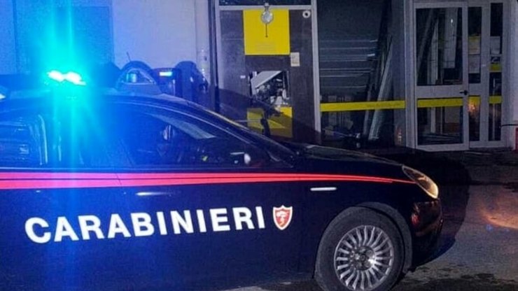Assalto al Postamat - CorrierediComo.it
