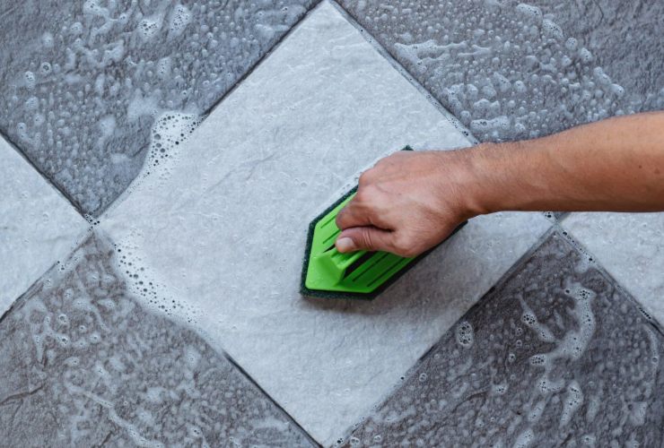 Come pulire le fughe del pavimento