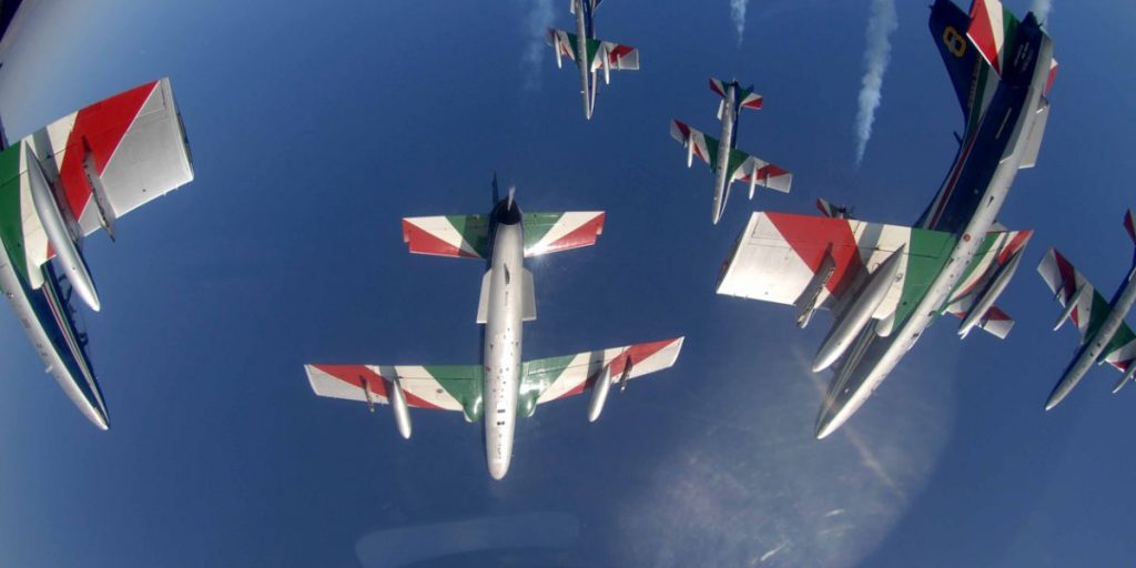 Le Frecce Tricolori in arrivo sul Lario: informazioni e orari