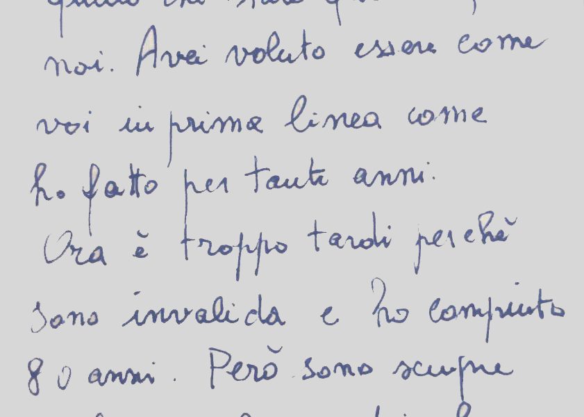 La nonna 80enne regala biscotti e versi di Ungaretti ai poliziotti