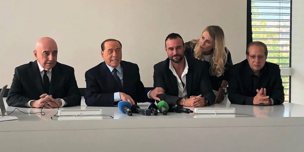 «Pronti per il  derby tra Monza e Como. Sarà una trasferta all’insegna dei ricordi». Le parole di Silvio e Paolo Berlusconi e Adriano Galliani