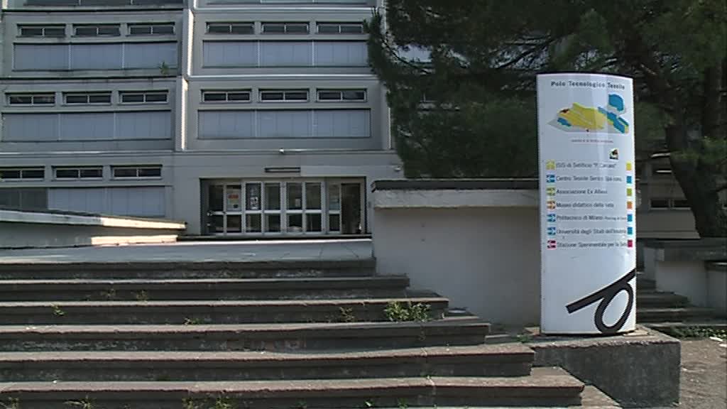 Gli studenti rimangono a casa, didattica a distanza al 100%