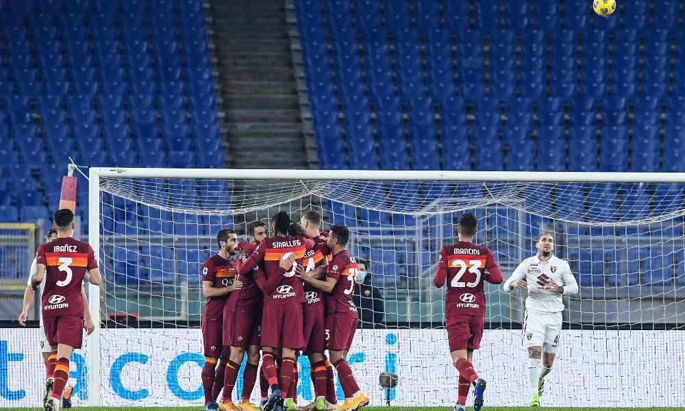 3-1 al Torino, la Roma aggancia la Juve