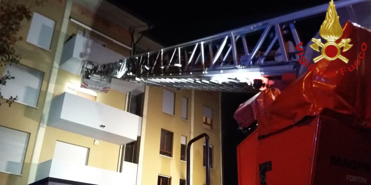Arosio, terribile incendio in un appartamento di via Prealpi