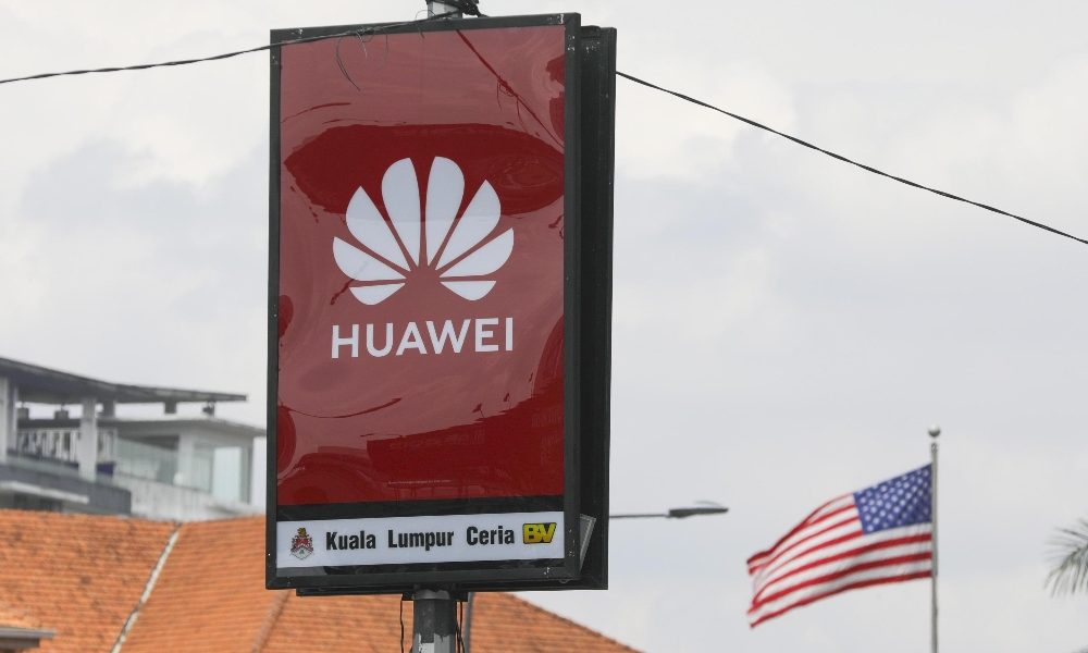 5G:Trump,Italia non procederà con Huawei