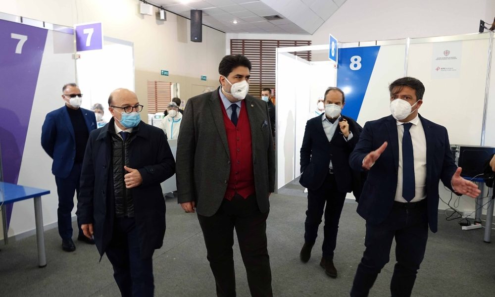 >ANSA-IL-PUNTO/COVID: Sardegna, curva contagi ancora in calo