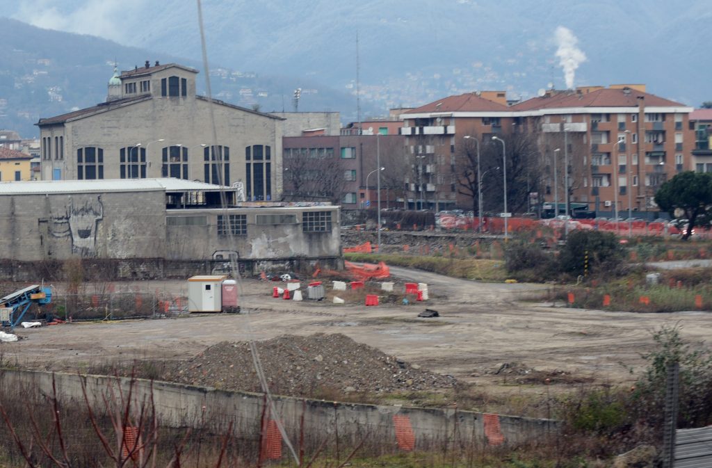 Molteni: «Campo di calcio a 11 nell’area ex Ticosa»