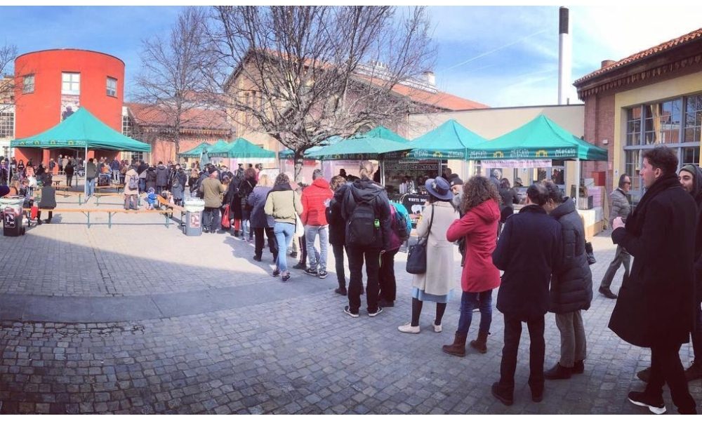 A Bologna fila per ‘card cultura’