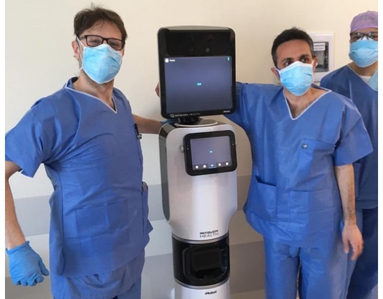 A Rimini robot visita pazienti coronavir