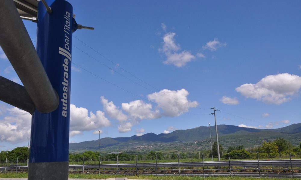 A1 chiusa due notti nel Fiorentino