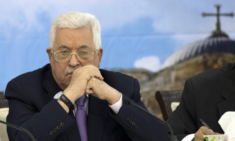 Abu Mazen compie 85 anni, auguri da Putin e Merkel