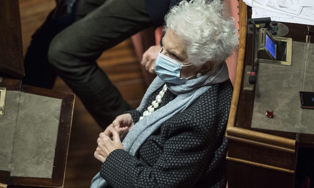 Ad Adro polemiche su rifiuto cittadinanza a Liliana Segre
