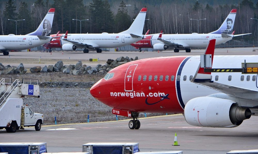 Aerei: Norwegian taglia lungo raggio e 2.600 posti di lavoro