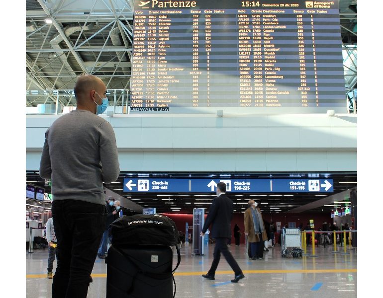 Aeroporti:stima traffico 2020 -75%,un quarto passeggeri 2019
