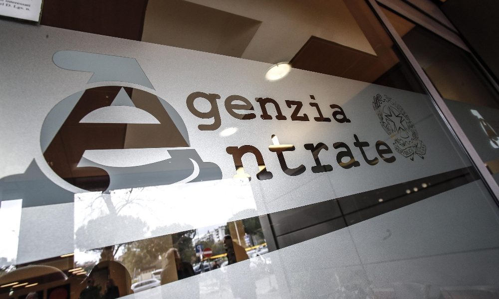 Fisco, stop alle cartelle fino al 31 dicembre: i chiarimenti dell’Agenzia delle Entrate