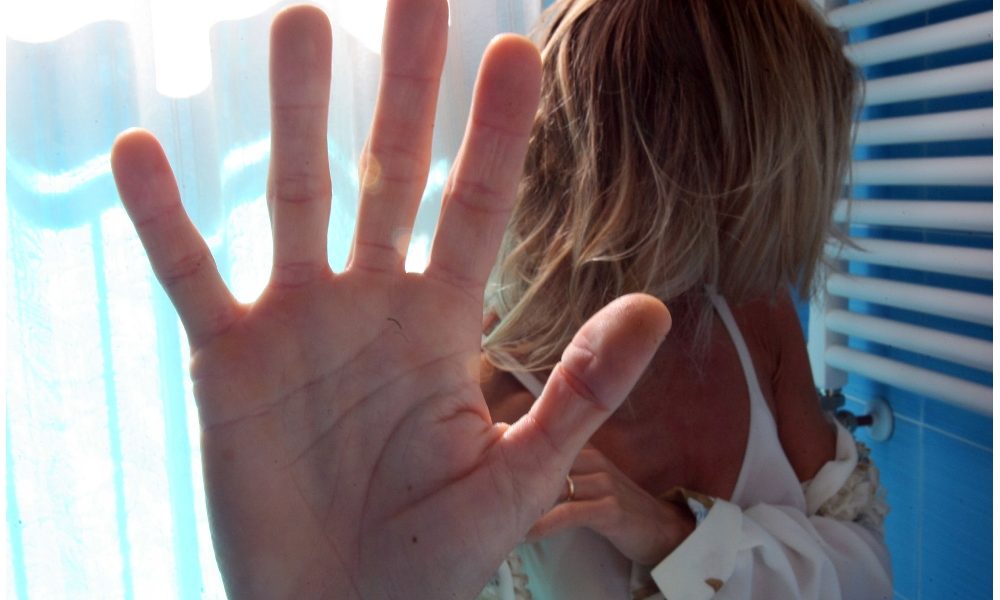 Aggressione sessuale alla ex, arrestato a Modena