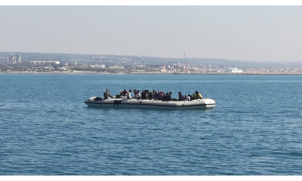 Alarm Phone: 47 migranti alla deriva