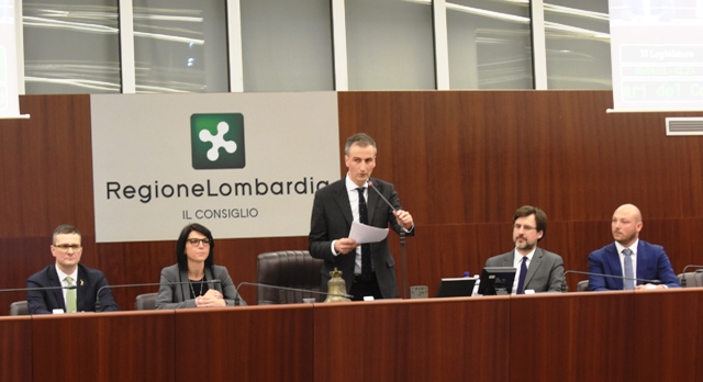 Autonomia regionale, il presidente del consiglio lombardo propone una mozione da votare in tutti i Comuni comaschi