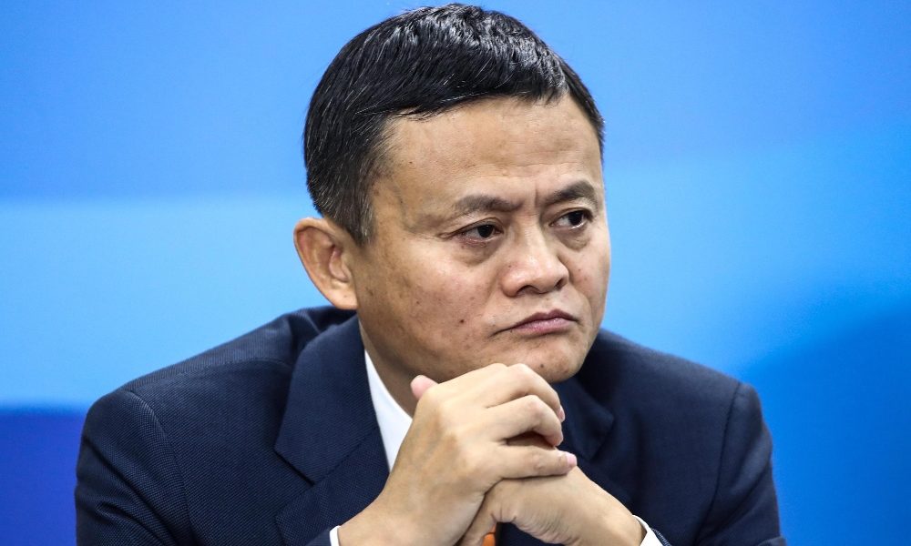 Alibaba crolla a Hong Kong, chiude a -7,98%
