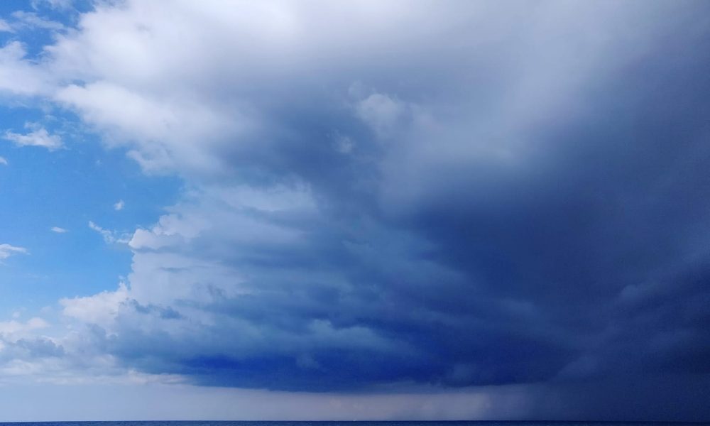 Allerta gialla per pioggia in Liguria