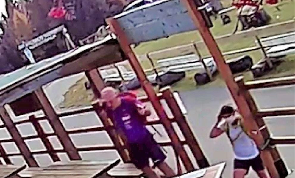 Chiedono di indossare la mascherina: picchiati. Episodio violento all’Alpe di Colonno