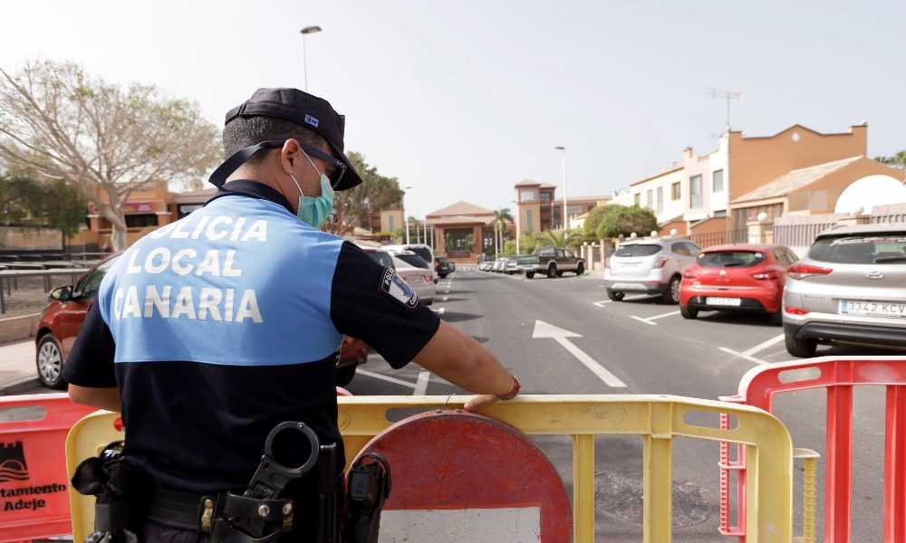 Altri due italiani positivi a Tenerife