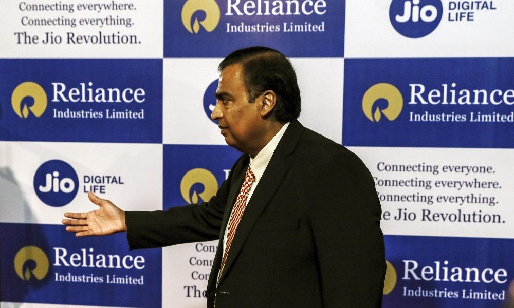 Ambani lancia piattaforma vendite online