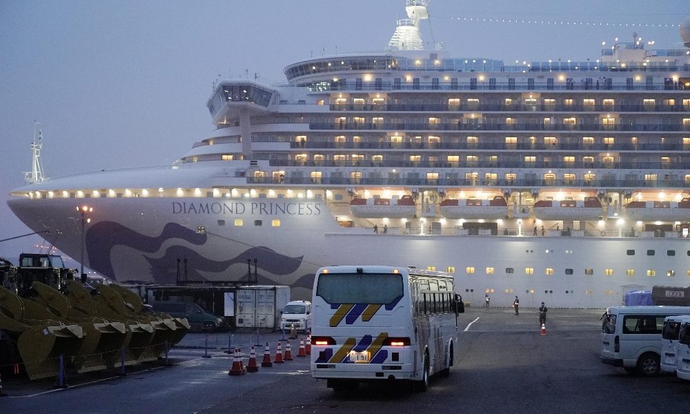 Americani lasciano la Diamond Princess