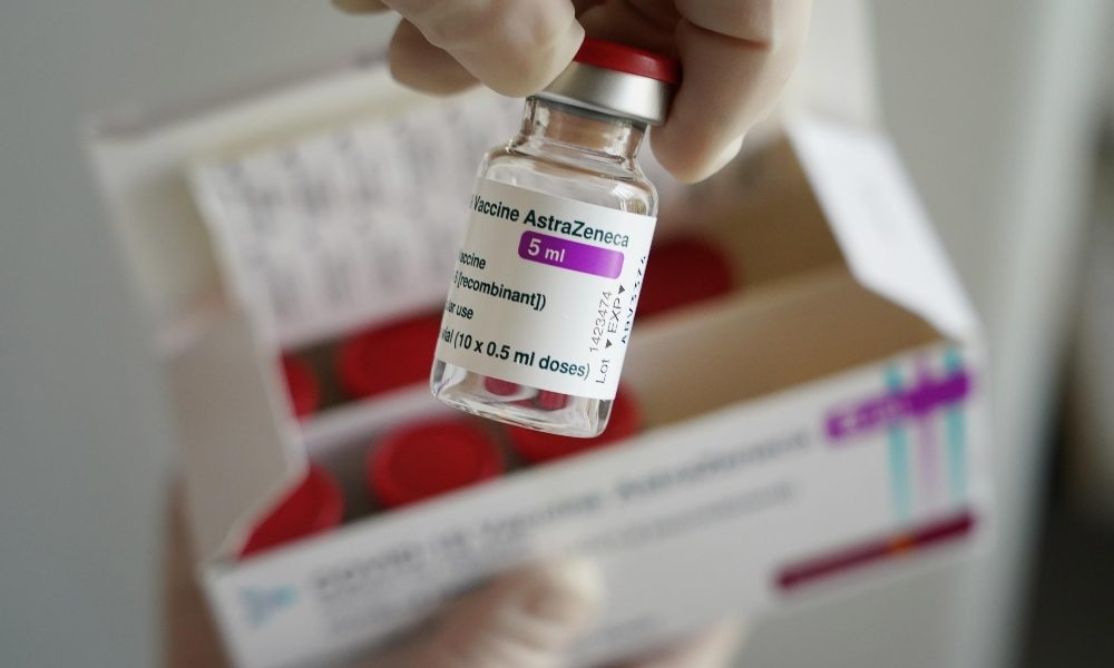 Anche la Germania sospende vaccinazioni con AstraZeneca