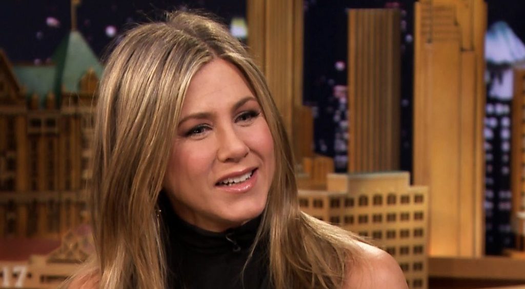 Mercatino tipico in centro città per il film con Jennifer Aniston