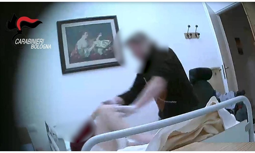 Anziani maltrattati, condannati coniugi