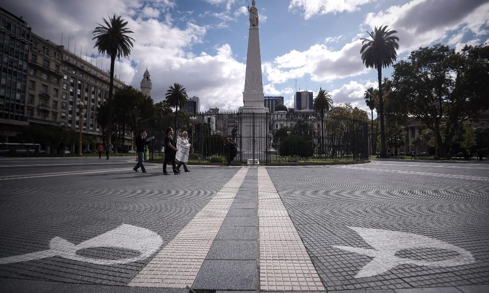 Argentina decreta quarantena nazionale