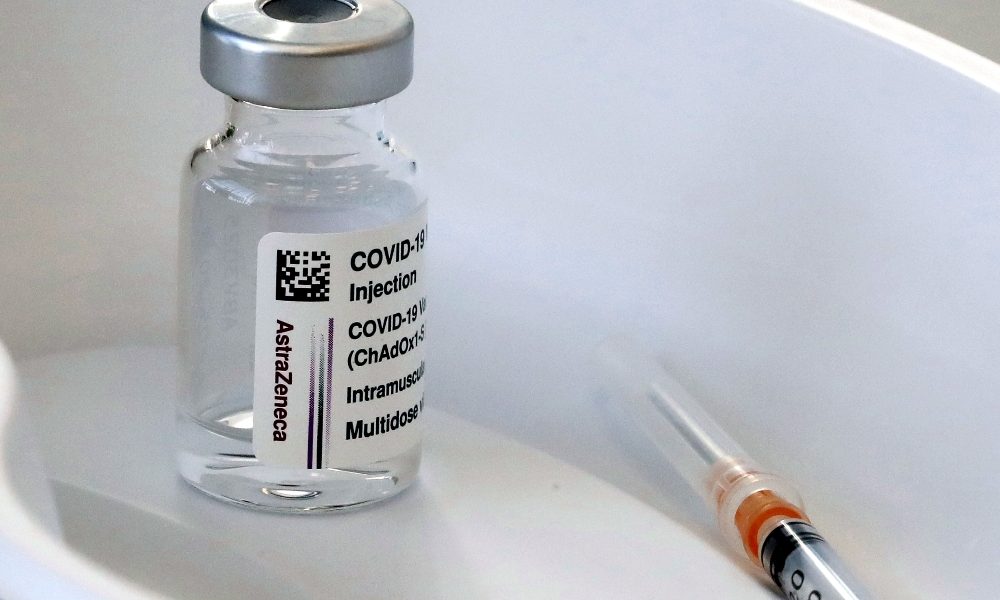 AstraZeneca: Danimarca attende prima riprendere vaccinazione