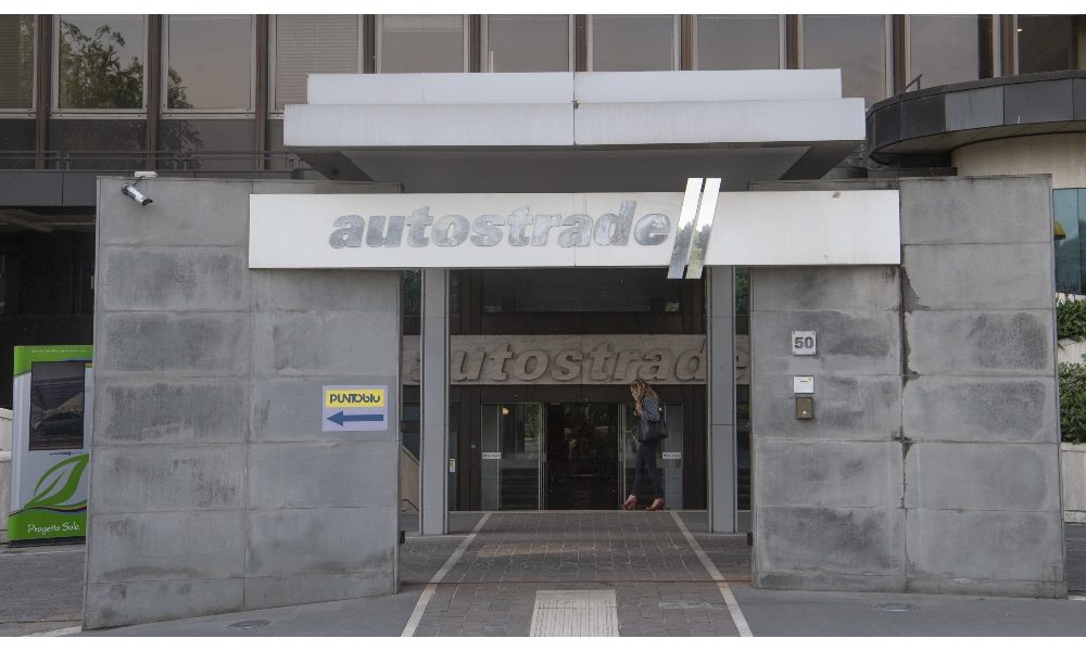 Atlantia: in Borsa in deciso calo in avvio, cede il 3%