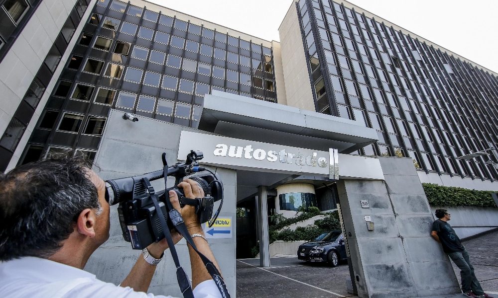 Atlantia: tonfo in Borsa con arresto Castellucci e manager