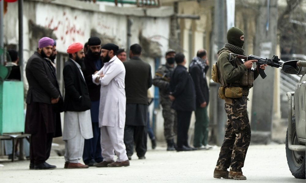 Attacco tempio a Kabul, almeno 25 morti