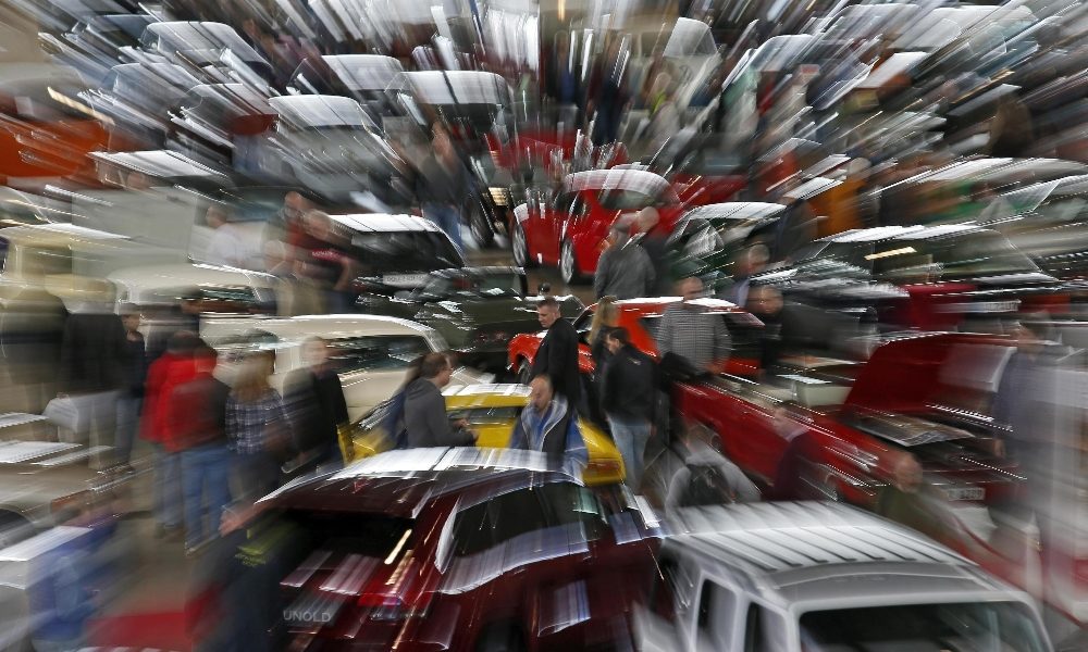 Auto: vendite Europa in calo del 7,2% a febbraio