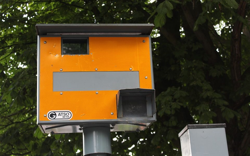 Radar fissi in autostrada in Canton Ticino: 404 multe al giorno