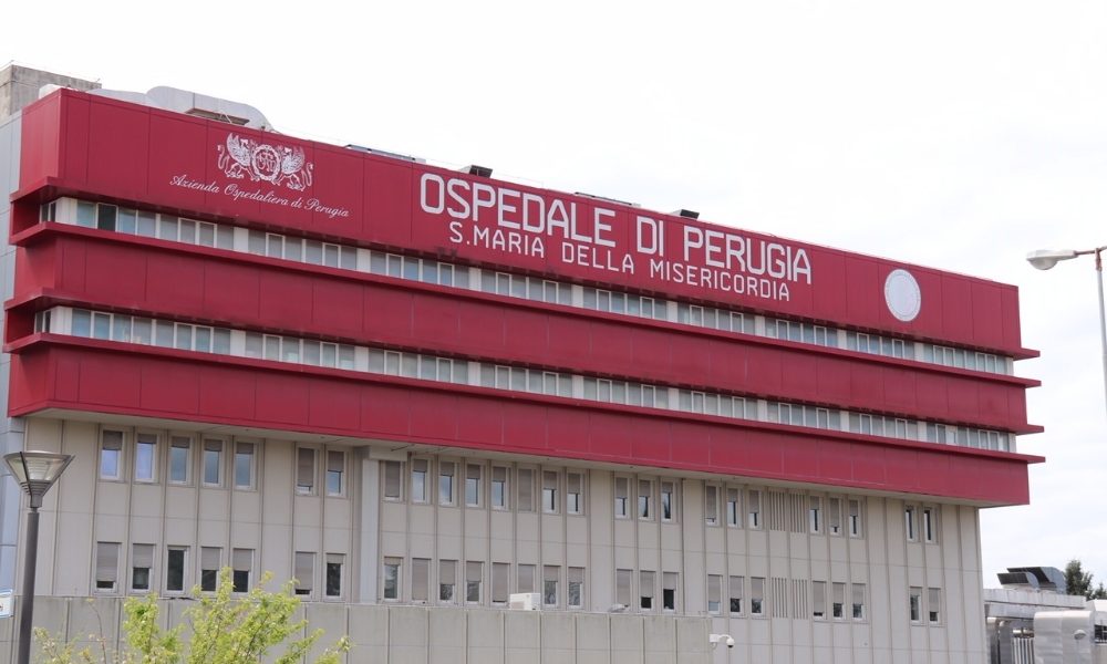 Avance sessuali a 2 specializzande, medico sospeso