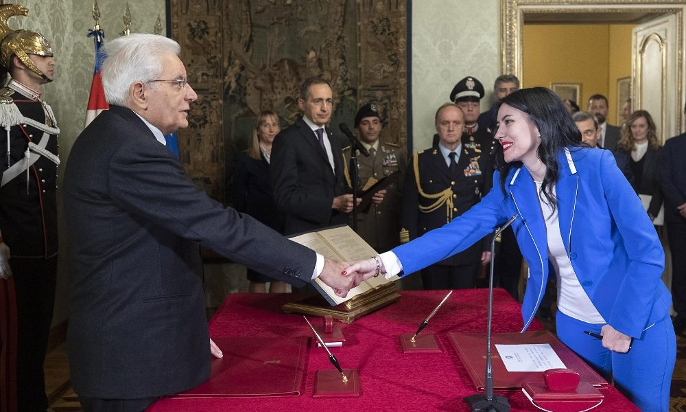 Azzolina, subito bandi concorsi