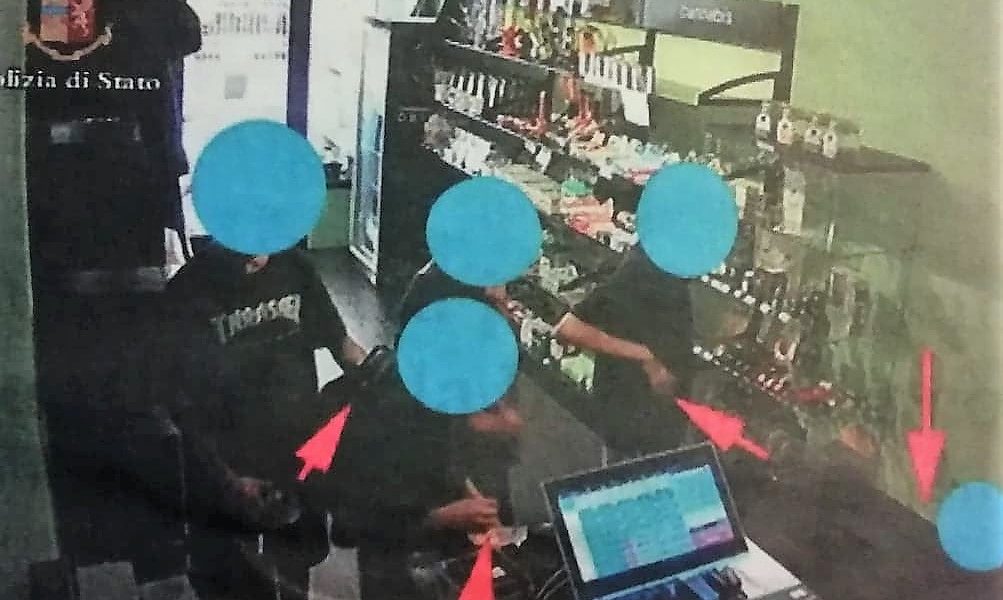 Baby gang di Como a processo: in dieci davanti al giudice