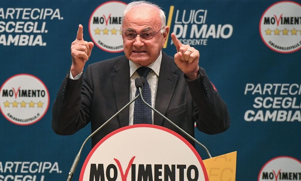 Banche, Lannutti: faccio passo indietro
