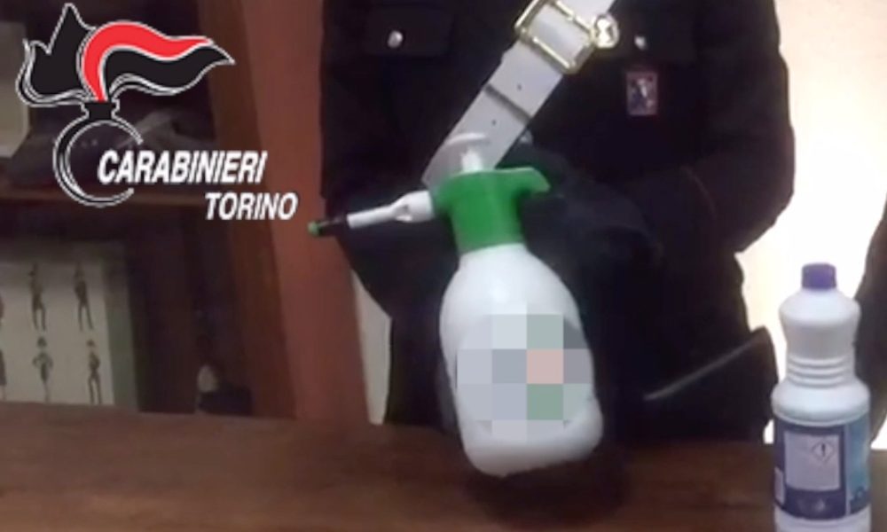 Banda ‘ammoniaca’, cinque arresti