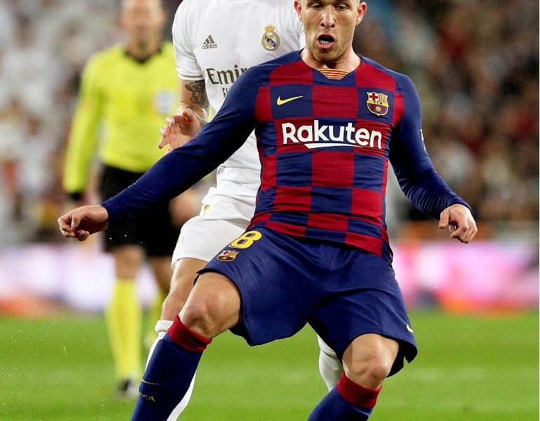 Barcellona senza Arthur con il Napoli in Champions