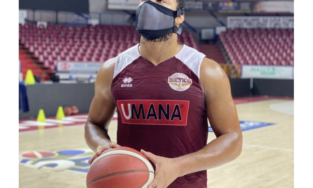 Basket: Umana Reyer testa mascherina Covid ad uso sportivo