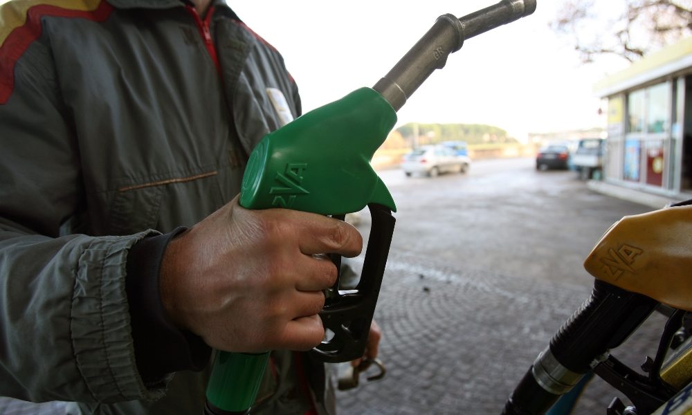 Benzina: dopo lockdown risale a 1,4 euro al litro