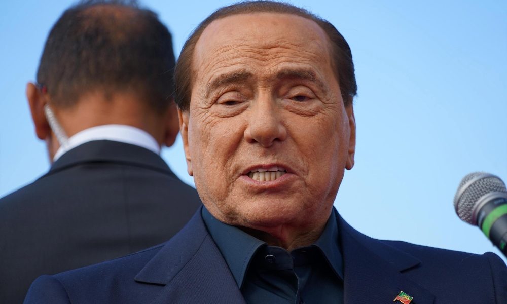 Berlusconi, M5s in liquefazione