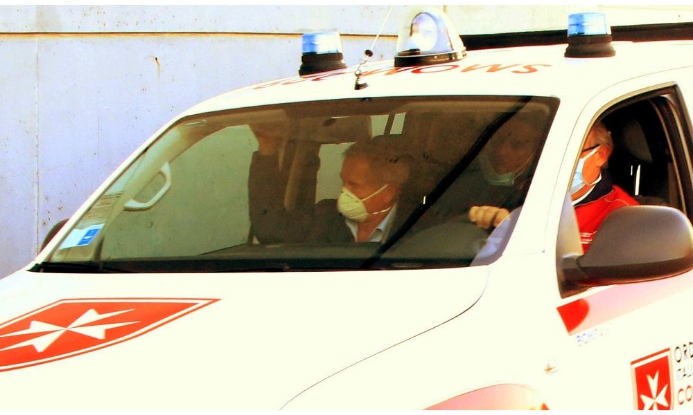 Berlusconi dona 10 mln a Lombardia