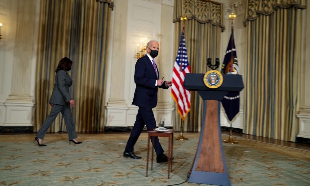 Biden, entro fine estate vaccini per 300 milioni americani