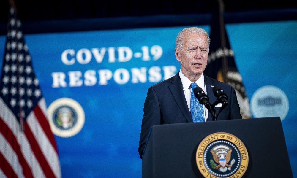 Biden firma piano Covid da 1900 miliardi, volteremo pagina